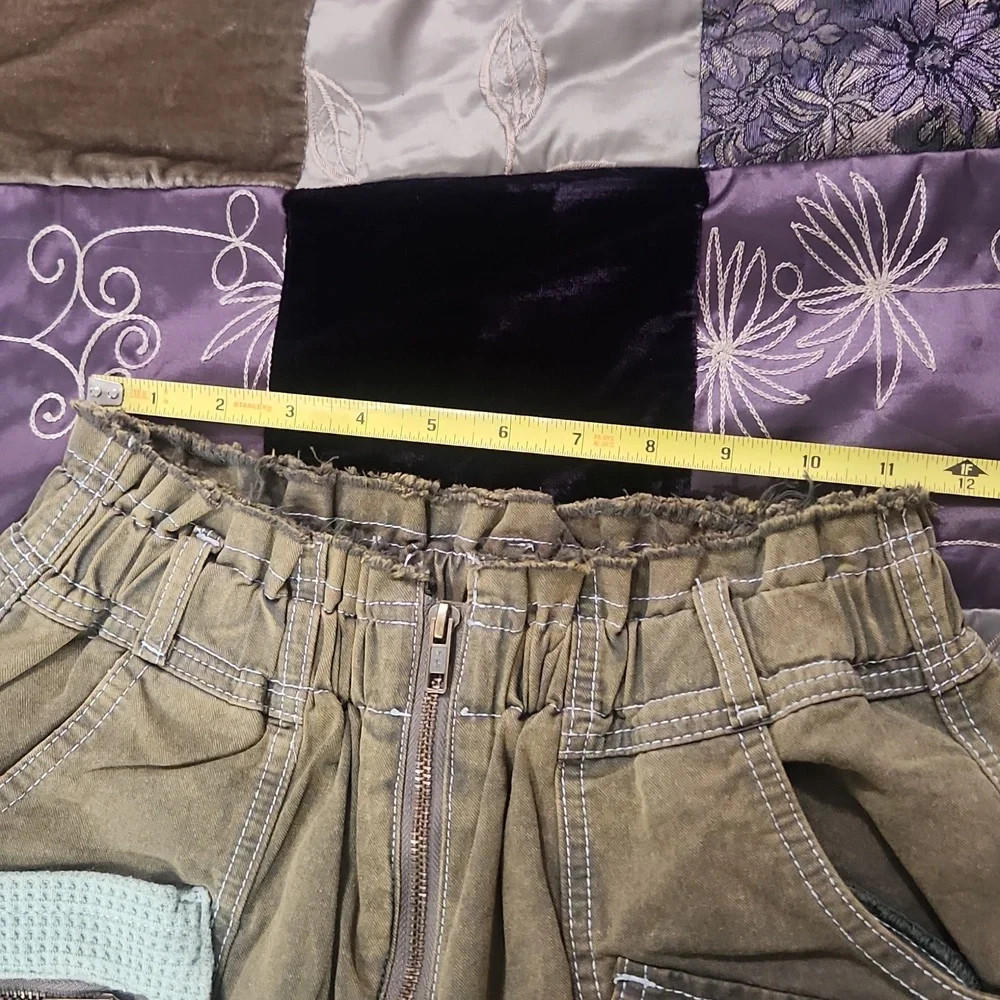 POL Twill and Thermal Cargo Pants with Mixed Fabric Pockets pants - Picture 10 of 12